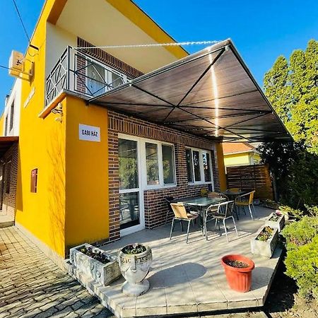 Gabi Haz Apartmanok*** Гайдусобосло Екстер'єр фото