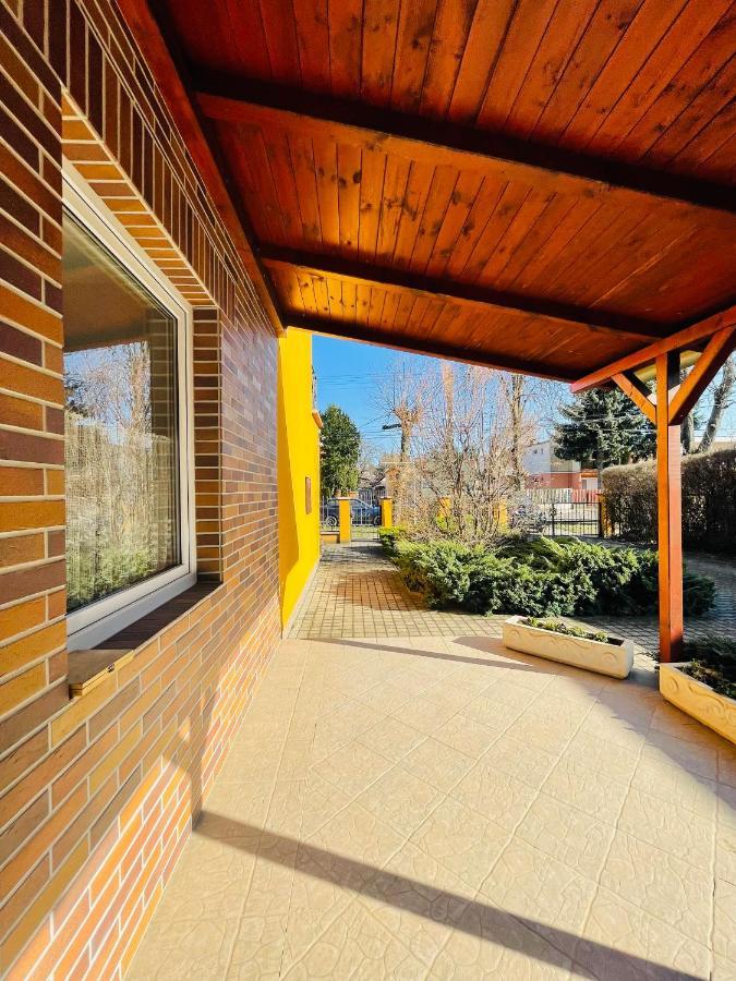 Gabi Haz Apartmanok*** Гайдусобосло Екстер'єр фото